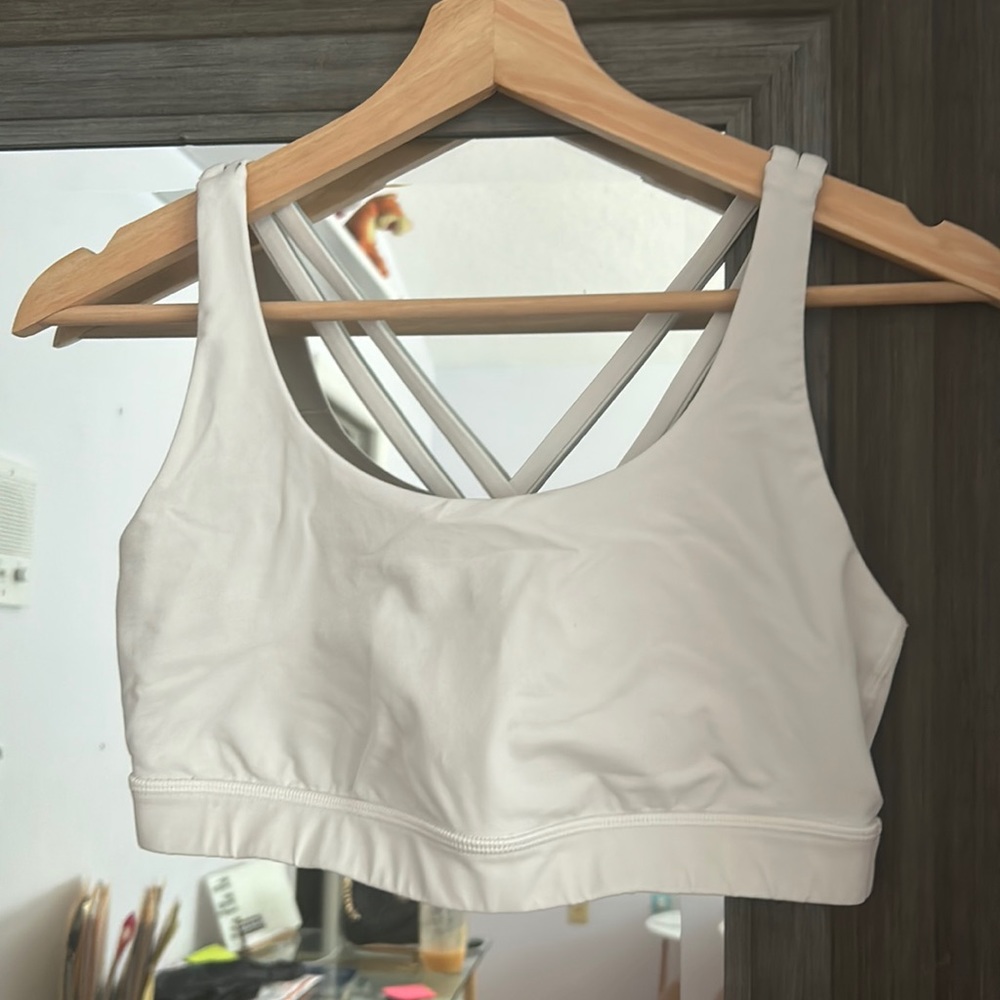 Lululemon energy sports bra